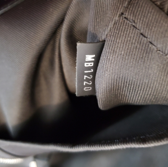 LOUIS VUITTON Avenue Damier Graphite Canvas Slingbag, Pristine EUC Sling bag - Picture 11 of 11